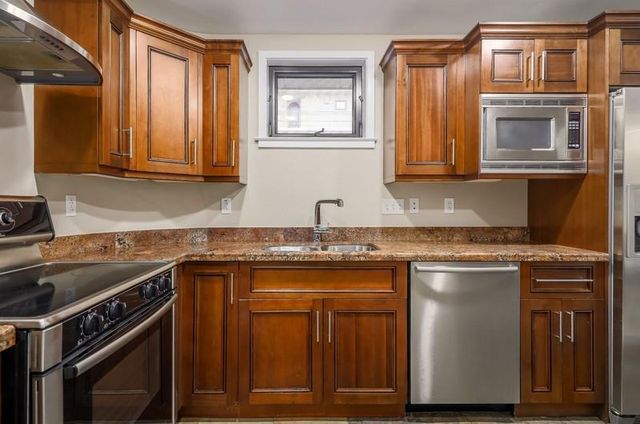 1812 West Avenue Ave 303, Austin, TX 78701