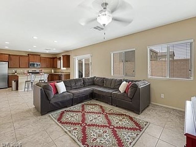9122 Island Wolf Avenue, Las Vegas, NV 89149