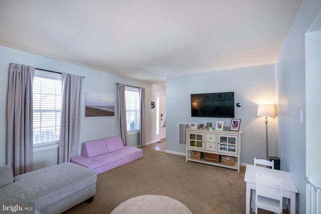 266 GWENEDD LN, Pleasant Gap, PA 16823