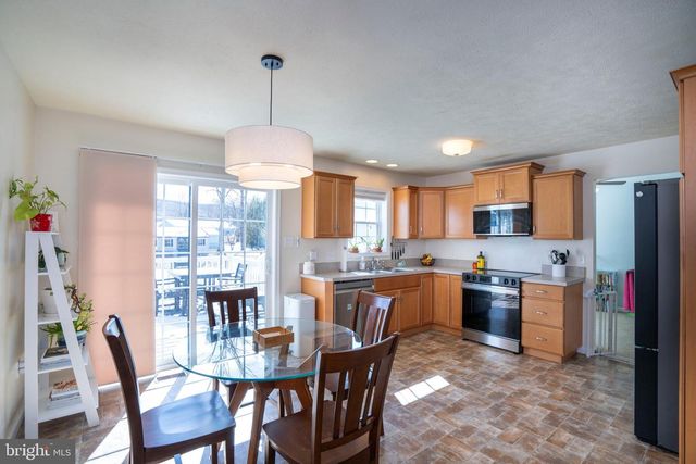 266 GWENEDD LN, Pleasant Gap, PA 16823