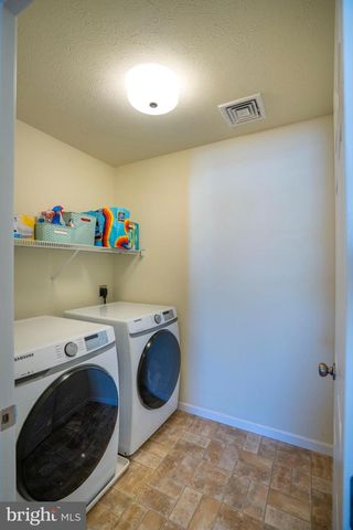 266 GWENEDD LN, Pleasant Gap, PA 16823