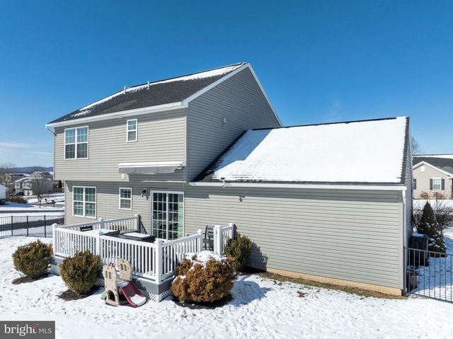 266 GWENEDD LN, Pleasant Gap, PA 16823