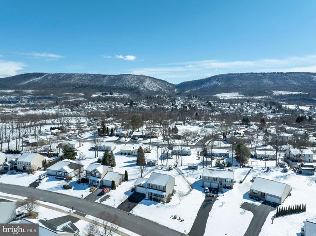 266 GWENEDD LN, Pleasant Gap, PA 16823