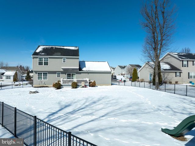 266 GWENEDD LN, Pleasant Gap, PA 16823