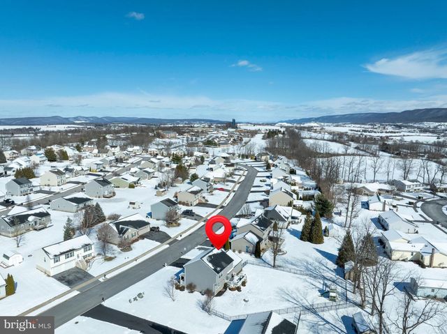 266 GWENEDD LN, Pleasant Gap, PA 16823