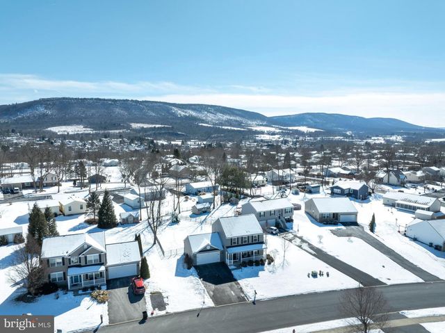 266 GWENEDD LN, Pleasant Gap, PA 16823