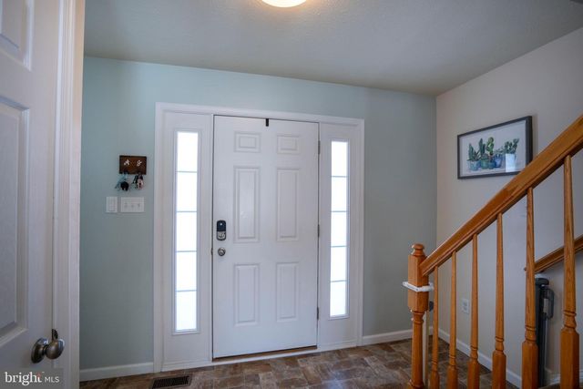 266 GWENEDD LN, Pleasant Gap, PA 16823