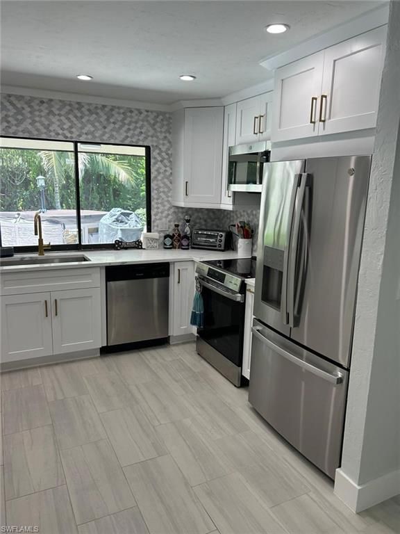 27157 Edenbridge CT, Bonita Springs, FL 34135