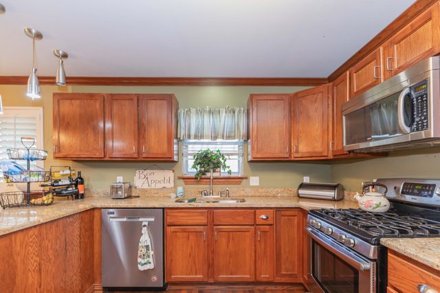 105 S Pratt Street, Claude, TX 79019