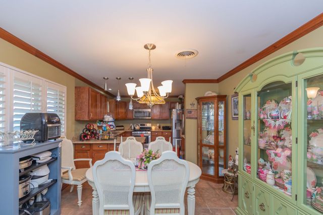 105 S Pratt Street, Claude, TX 79019