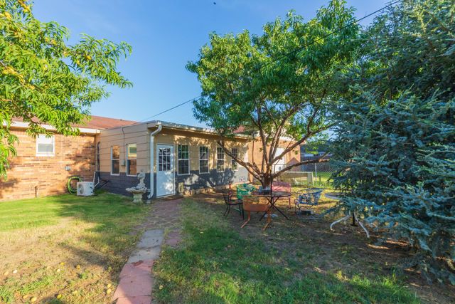 105 S Pratt Street, Claude, TX 79019