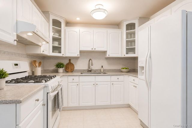 3303 Palmer Avenue, Bronx, NY 10475