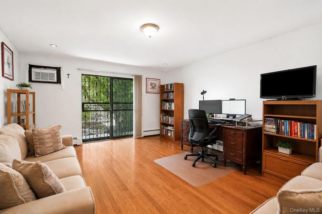 3303 Palmer Avenue, Bronx, NY 10475