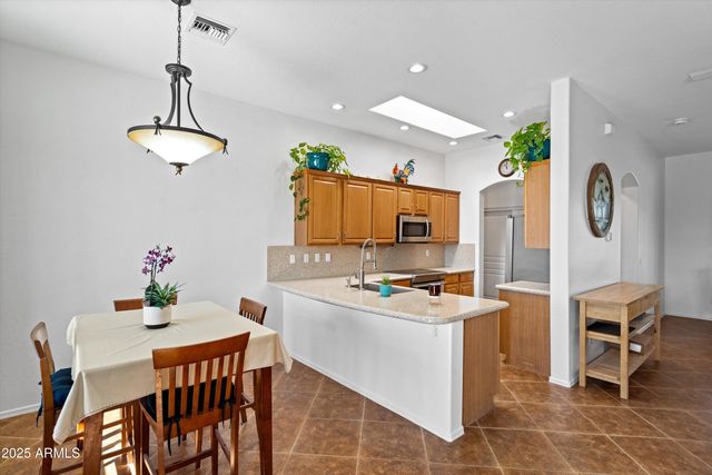 24909 W RED ROBIN Drive, Wittmann, AZ 85361