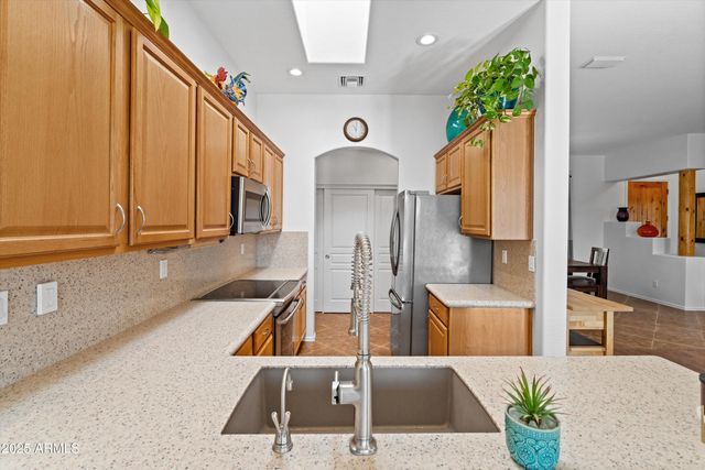 24909 W RED ROBIN Drive, Wittmann, AZ 85361