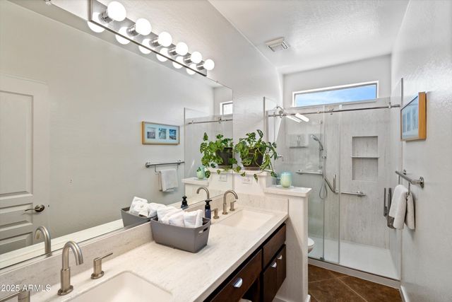 24909 W RED ROBIN Drive, Wittmann, AZ 85361