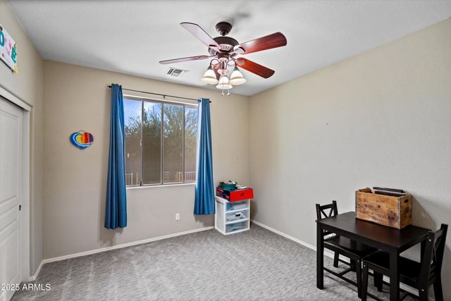 24909 W RED ROBIN Drive, Wittmann, AZ 85361