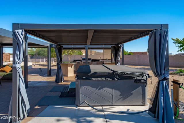 24909 W RED ROBIN Drive, Wittmann, AZ 85361