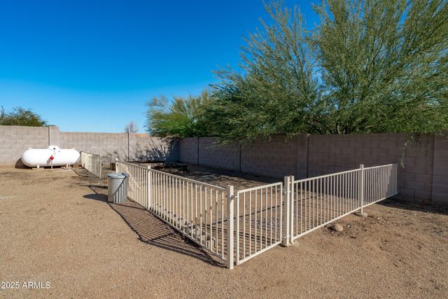24909 W RED ROBIN Drive, Wittmann, AZ 85361