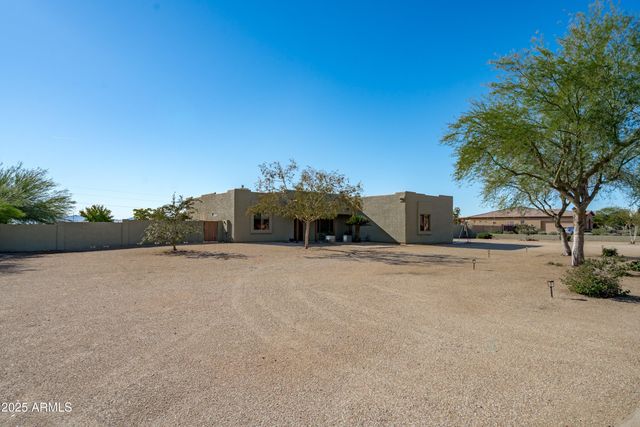 24909 W RED ROBIN Drive, Wittmann, AZ 85361