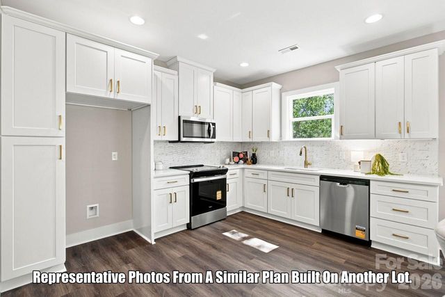 2213 W Seventh Avenue, Gastonia, NC 28052