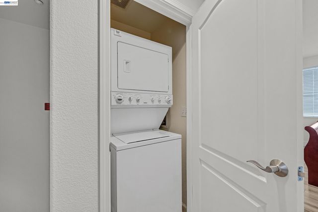 1594 Tucker St 56, Oakland, CA 94603