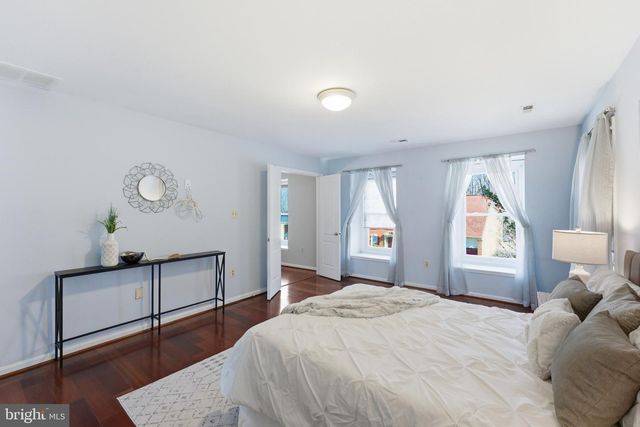 712 BRANDON GREEN DR, Silver Spring, MD 20904