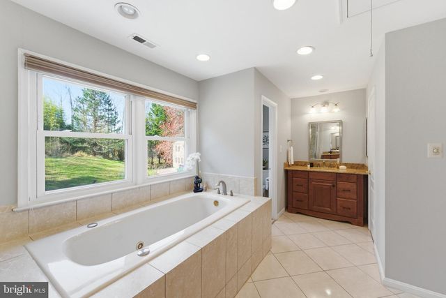 712 BRANDON GREEN DR, Silver Spring, MD 20904