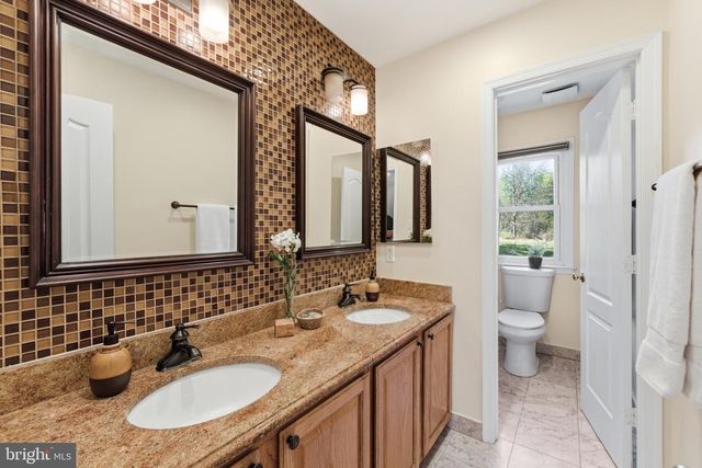 712 BRANDON GREEN DR, Silver Spring, MD 20904