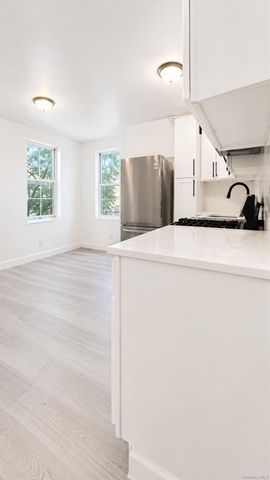 927 Summit Avenue, Bronx, NY 10452