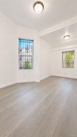 927 Summit Avenue, Bronx, NY 10452