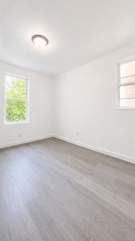 927 Summit Avenue, Bronx, NY 10452
