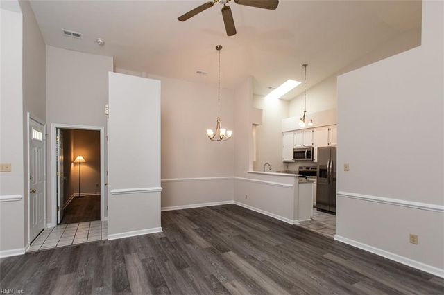 313 Wrought Iron BND, Yorktown, VA 23693