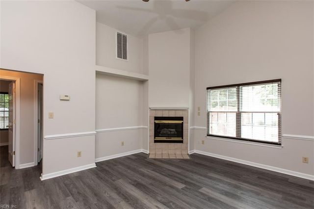 313 Wrought Iron BND, Yorktown, VA 23693