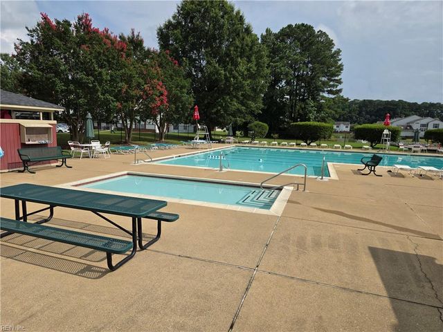 313 Wrought Iron BND, Yorktown, VA 23693