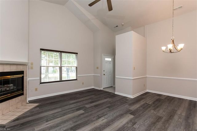 313 Wrought Iron BND, Yorktown, VA 23693