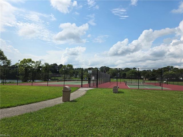 313 Wrought Iron BND, Yorktown, VA 23693