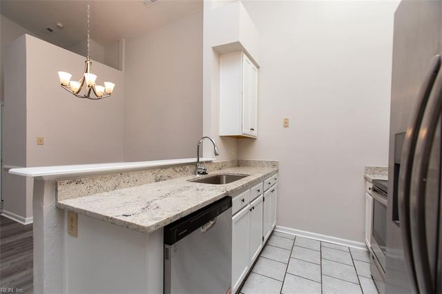 313 Wrought Iron BND, Yorktown, VA 23693