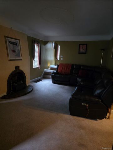8074 Freda Street, Detroit, MI 48204