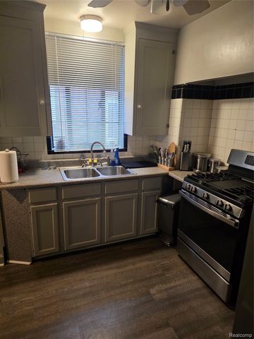 8074 Freda Street, Detroit, MI 48204