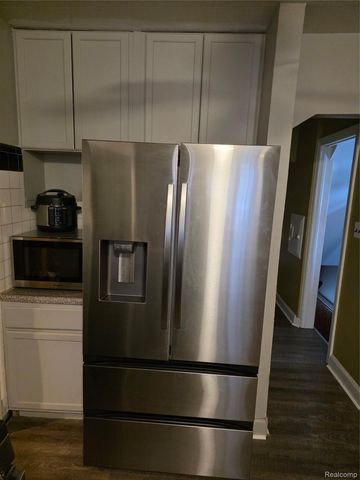 8074 Freda Street, Detroit, MI 48204