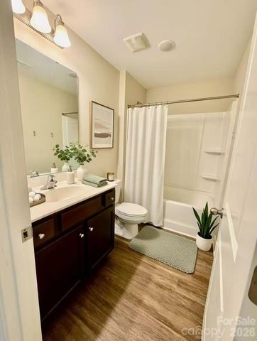 3608 Danvers Street, Charlotte, NC 28213