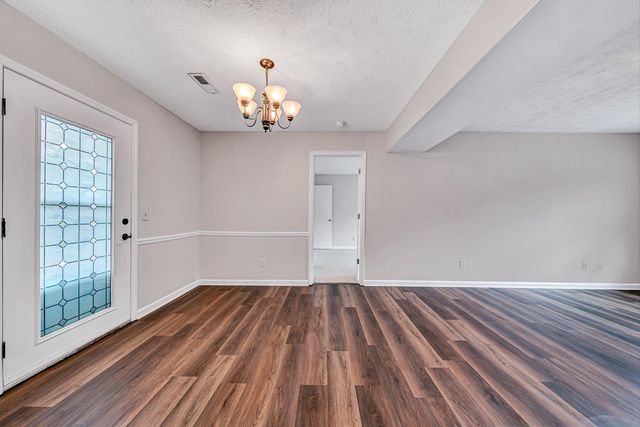 162 Tinkerview DR, Cloverdale, VA 24077