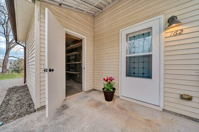 162 Tinkerview DR, Cloverdale, VA 24077