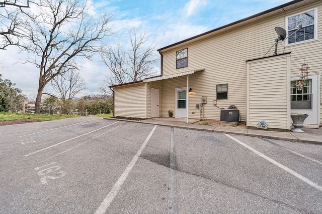 162 Tinkerview DR, Cloverdale, VA 24077