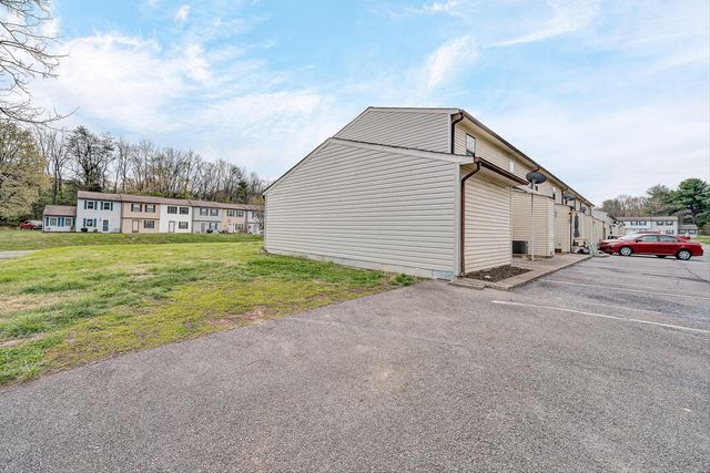 162 Tinkerview DR, Cloverdale, VA 24077