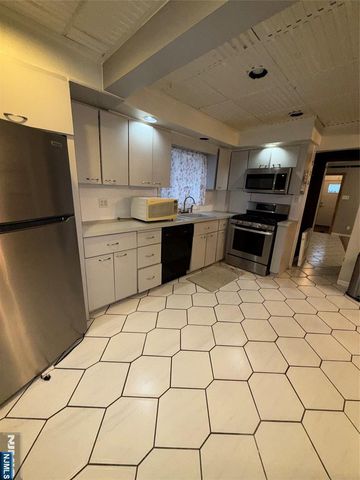 137 N 17th Street, Bloomfield, NJ 07003