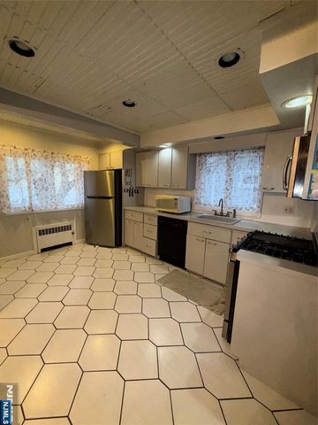 137 N 17th Street, Bloomfield, NJ 07003