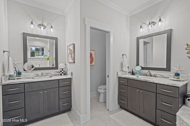 107 SE 44th Street, Oak Island, NC 28465