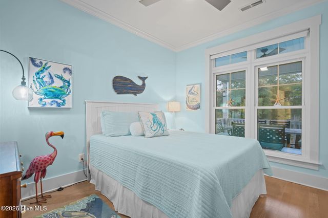 107 SE 44th Street, Oak Island, NC 28465